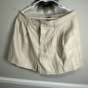 Women's Cream Shorts